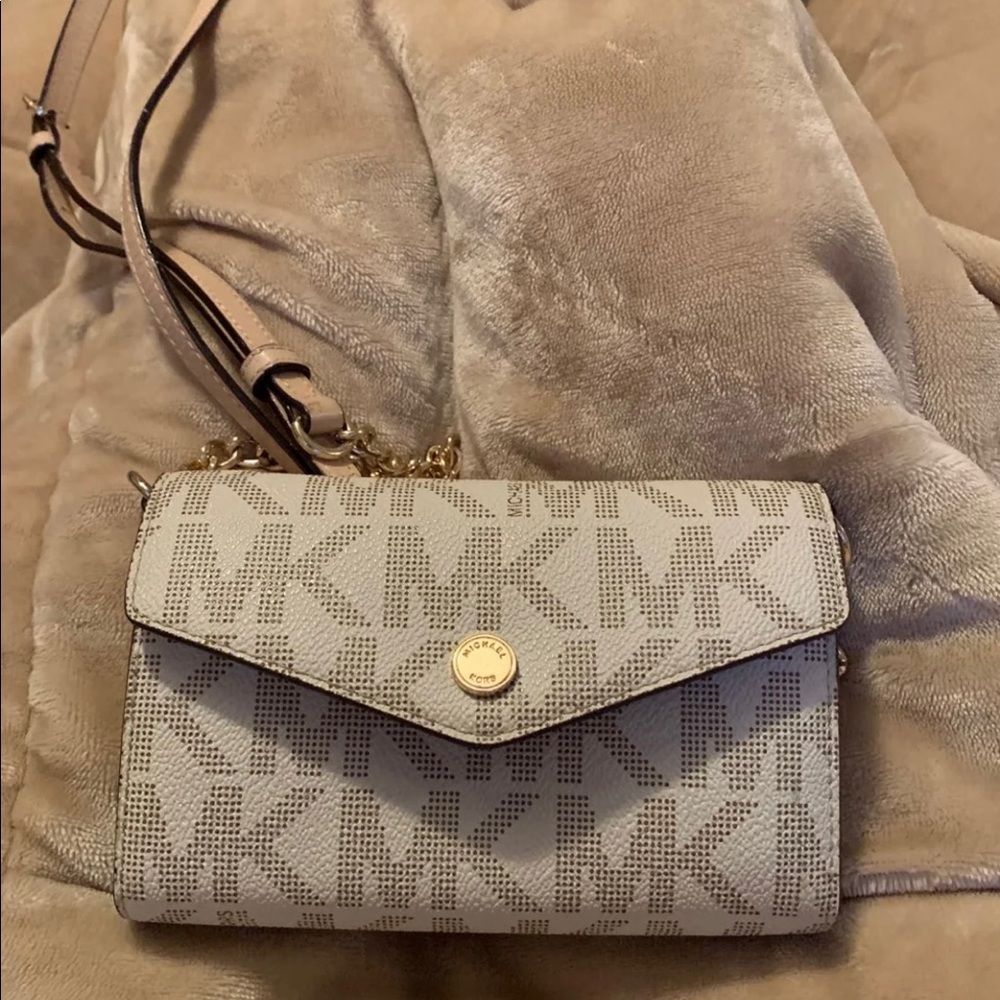 Michael Kors wallet/crossbody